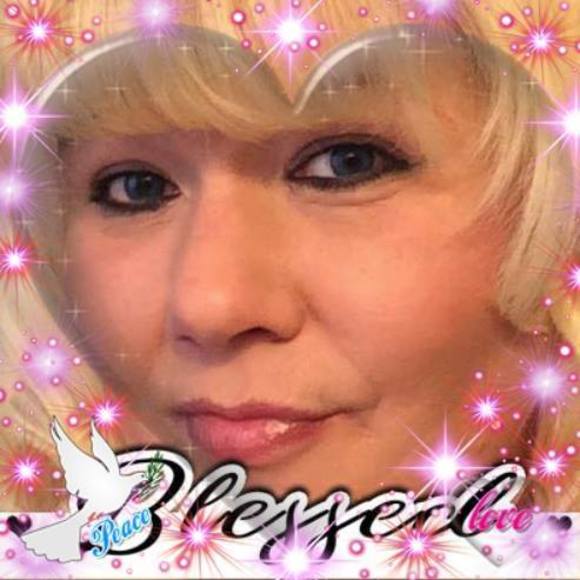 Meet your Posher, Renee - Picture 1 of 1